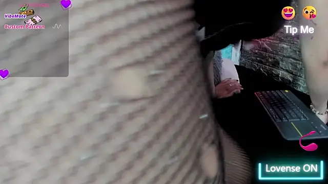 Cloee66 online show from 11-10-25, 05:45