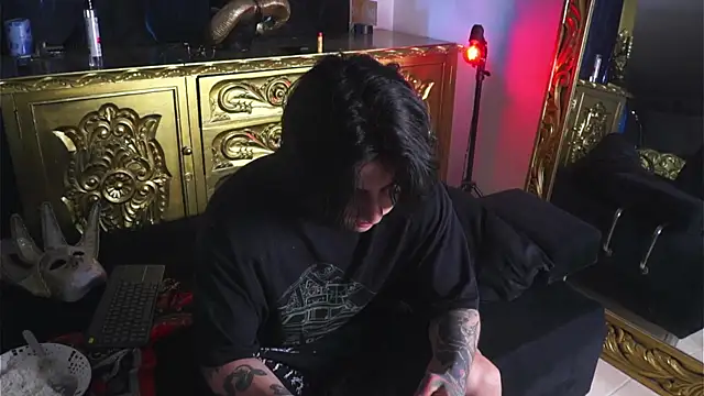 dantecoppolaa  online show from 12-02-24, 07:16