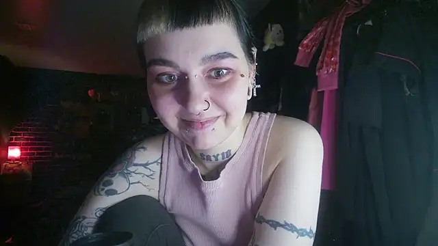 MoorderxDoll online show from 01-12-25, 06:38