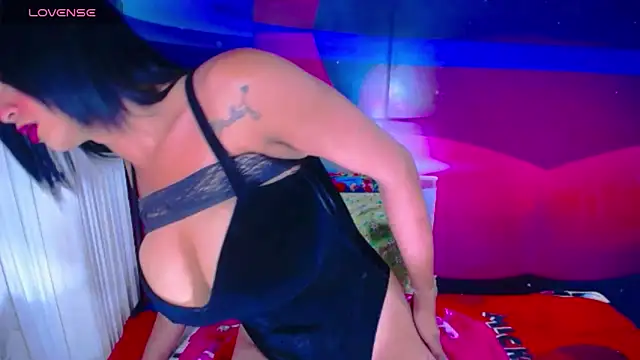 Cristalxxts online show from 02-10-26, 06:12