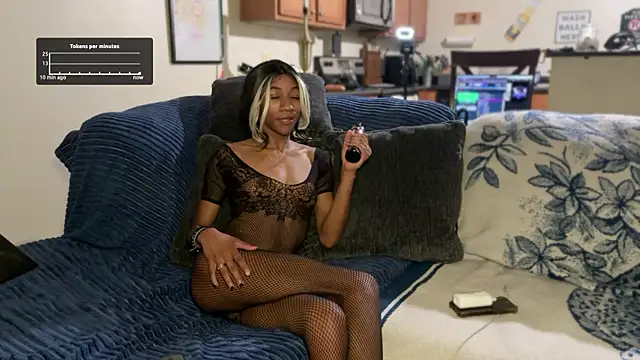 Snapshot of cutiesigh chatting on 09-15-25, 10:37 cutiesigh online show from 09-15-25, 10:37