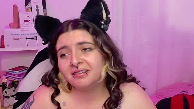 Snapshot of Sachi_Meow chatting on 07-15-26, 07:19 Sachi Meow online show from 07-15-26, 07:19