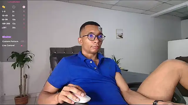 Aaronblack1  online show from 06-19-26, 12:48