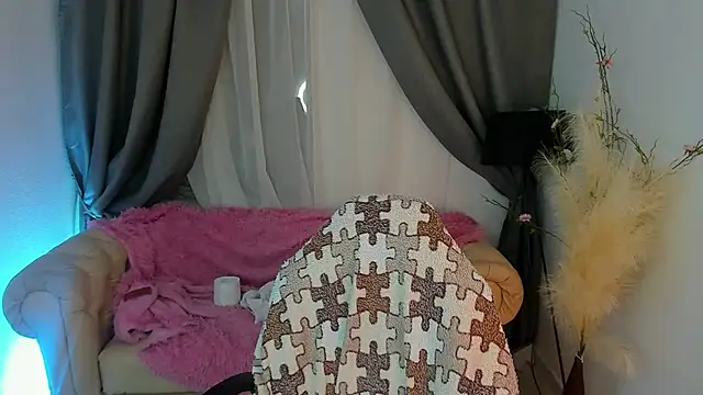 Snapshot of LovelyJessie chatting on 03-21-25, 11:33 LovelyJessie online show from 03-21-25, 11:33