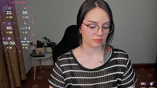 Snapshot of anaveleeez chatting on 01-16-25, 01:16 anaveleeez online show from 01-16-25, 01:16