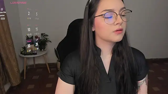 Snapshot of anaveleeez chatting on 03-12-25, 02:41 anaveleeez online show from 03-12-25, 02:41