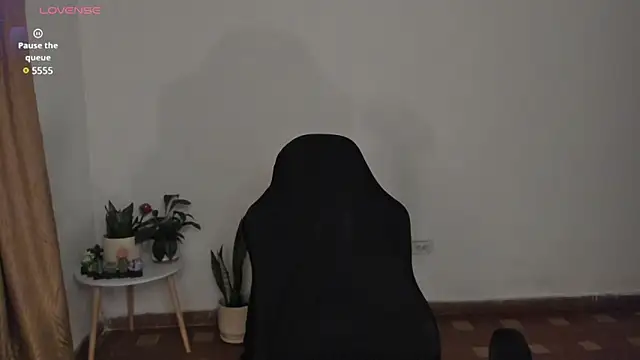 Snapshot of anaveleeez chatting on 03-12-25, 06:29 anaveleeez online show from 03-12-25, 06:29