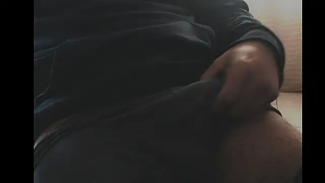 Snapshot of Mich_XxX chatting on 01-14-25, 05:12 Mich XxX online show from 01-14-25, 05:12