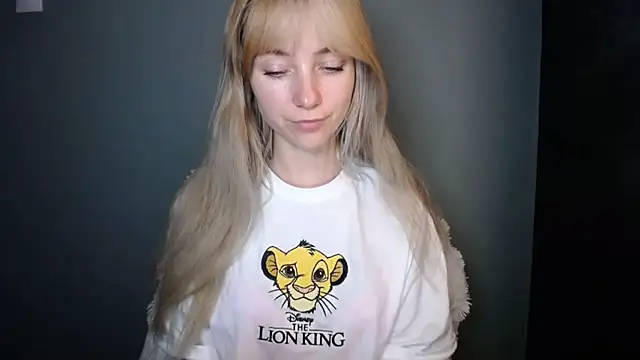 LuciaYoung online show from 11-22-25, 08:19