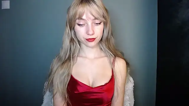 LuciaYoung online show from 11-23-25, 07:35