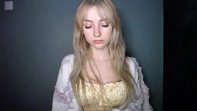 LuciaYoung online show from 01-07-26, 07:38