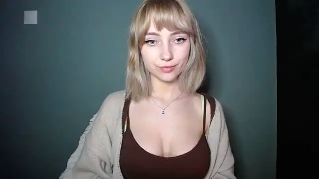 LuciaYoung online show from 03-04-26, 07:20