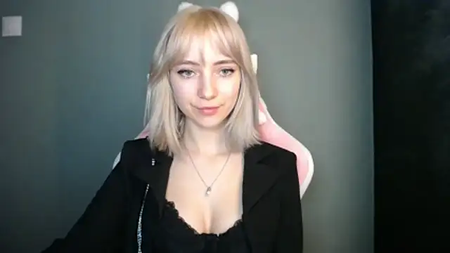 LuciaYoung online show from 03-21-26, 08:23