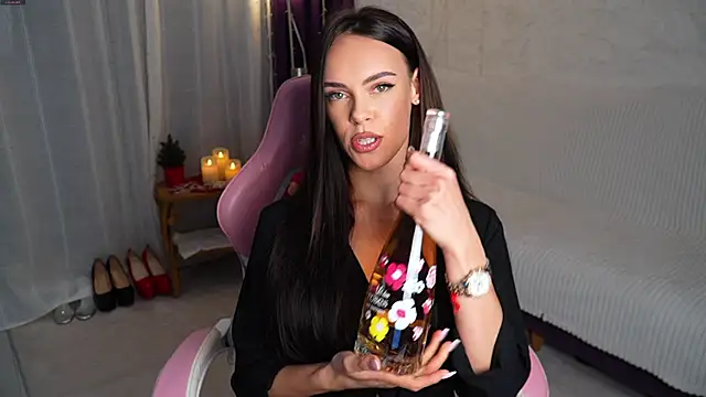 Snapshot of Dilara054 chatting on 02-14-26, 09:00 Dilara054 online show from 02-14-26, 09:00