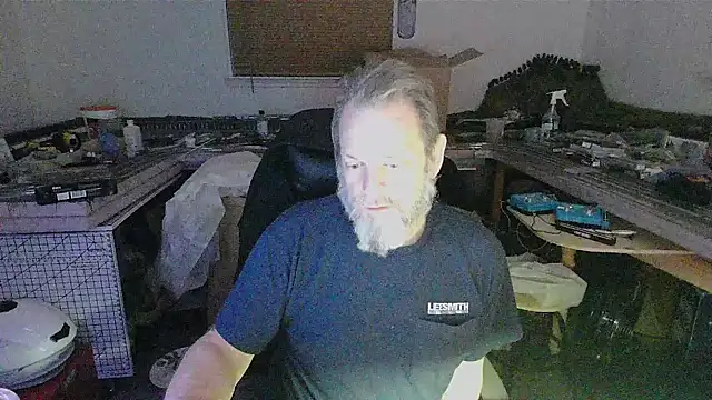 Snapshot of JamesRhodes1 chatting on 12-24-24, 02:32 JamesRhodes1 online show from 12-24-24, 02:32