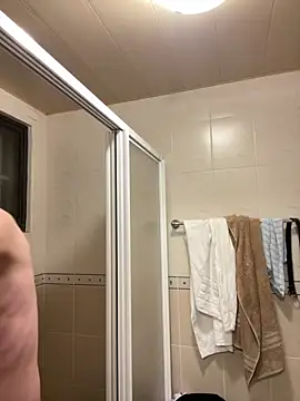 Snapshot of hihi0169 chatting on 03-21-25, 03:02 hihi0169 online show from 03-21-25, 03:02