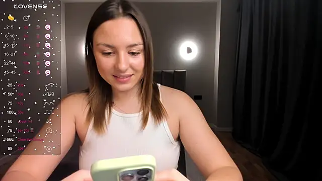 Snapshot of ThreeshaWhite chatting on 02-11-25, 05:18 ThreeshaWhite online show from 02-11-25, 05:18