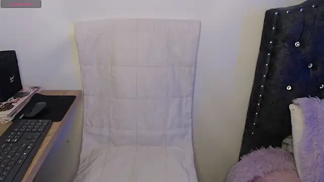 Maiaa evans online show from 12-03-24, 02:58