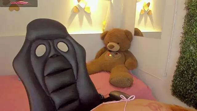 Abby Mae  online show from 03-17-26, 07:50