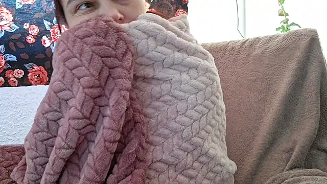 Cyndee Winter online show from 03-21-25, 04:29