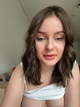 MaribelRiver online show from 10-06-25, 03:20