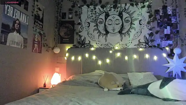 Anisawithlove online show from 02-27-25, 02:43