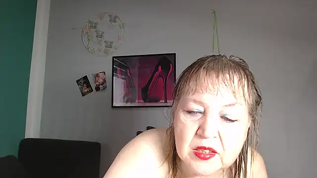 Blasflittchen online show from 11-18-25, 09:25