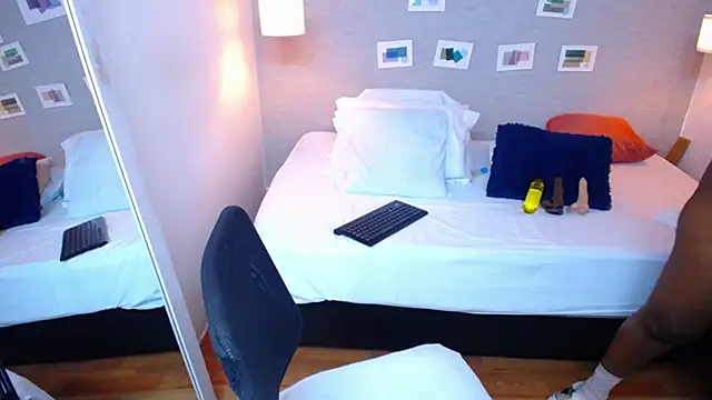 kiara evanss online show from 01-16-25, 05:01