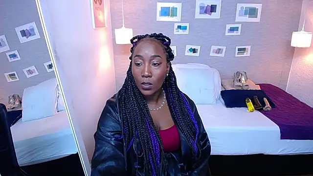 kiara evanss online show from 03-06-25, 08:37