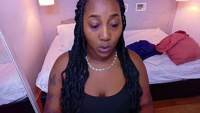 Snapshot of kiara_evanss chatting on 06-19-26, 03:44 kiara evanss online show from 06-19-26, 03:44