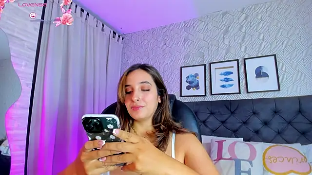 emma  smith1 online show from 02-08-25, 02:49