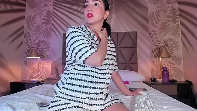 LIAH IZUMI online show from 04-16-26, 01:23