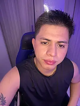 Snapshot of Niicky1_ chatting on 04-01-26, 02:25 Niicky1 online show from 04-01-26, 02:25