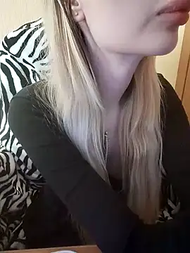 Elza kom online show from 03-08-25, 06:21