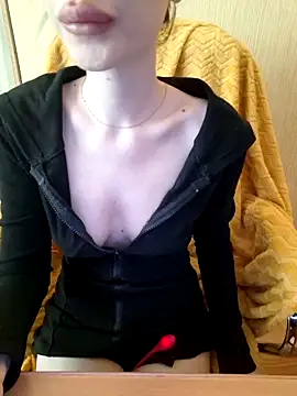 Elza kom online show from 03-20-26, 03:55