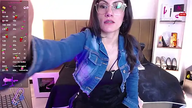 Snapshot of Rapunzeell_ chatting on 03-17-25, 01:39 Rapunzeell online show from 03-17-25, 01:39