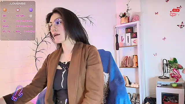 Snapshot of Rapunzeell_ chatting on 09-12-25, 01:22 Rapunzeell online show from 09-12-25, 01:22