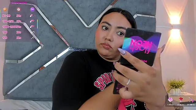 LucciaPorter online show from 04-19-26, 06:54