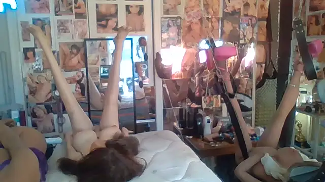 luvs2cumm69 online show from 03-19-26, 04:33