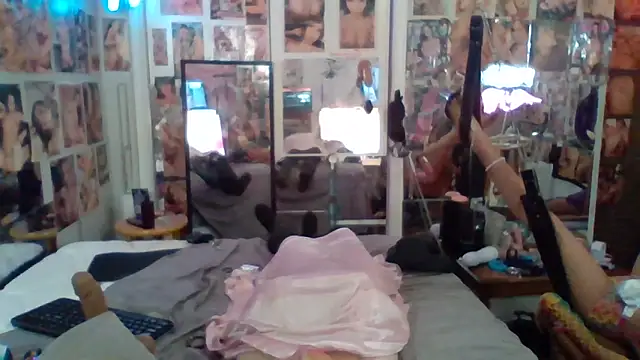 luvs2cumm69 online show from 05-07-26, 02:06