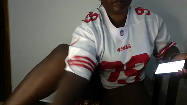 Nevvy Pretty online show from 02-23-25, 04:24