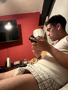 Magicerosxx69 online show from 11-25-25, 08:47