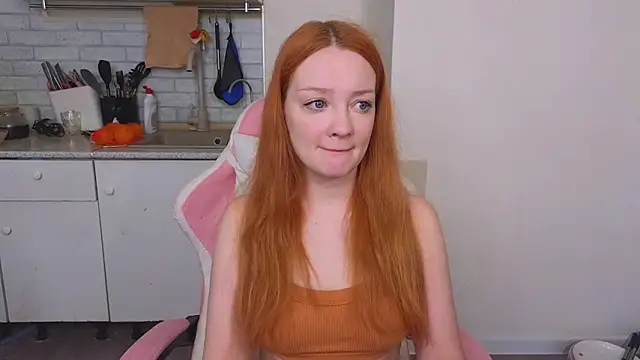 Snapshot of Radiants_two chatting on 05-05-26, 02:58 Radiants two online show from 05-05-26, 02:58