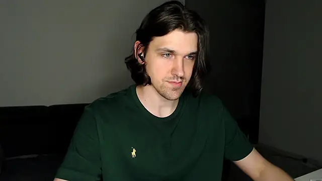 Snapshot of boy_next_door_1 chatting on 06-12-26, 08:52 boy next door 1 online show from 06-12-26, 08:52