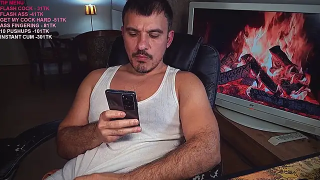 Snapshot of officeman7 chatting on 03-06-25, 05:33 officeman7 online show from 03-06-25, 05:33