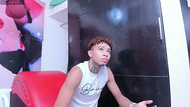 sexy blacks  online show from 02-24-25, 11:21