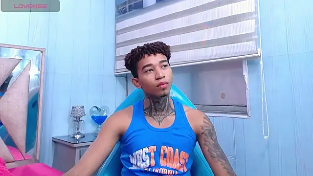 sexy blacks  online show from 09-10-25, 11:43