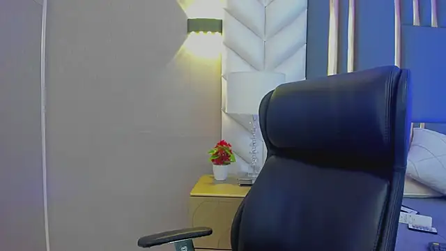 ChloeHarper  online show from 07-17-26, 11:50