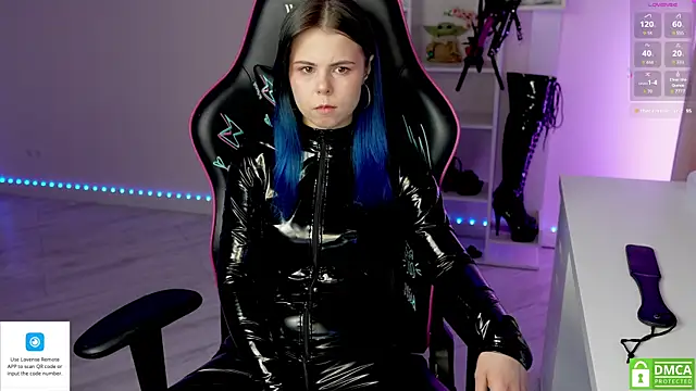 Latex Kitty online show from 01-10-26, 02:41