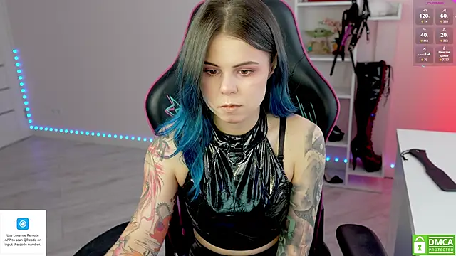 Latex Kitty online show from 01-15-26, 12:32